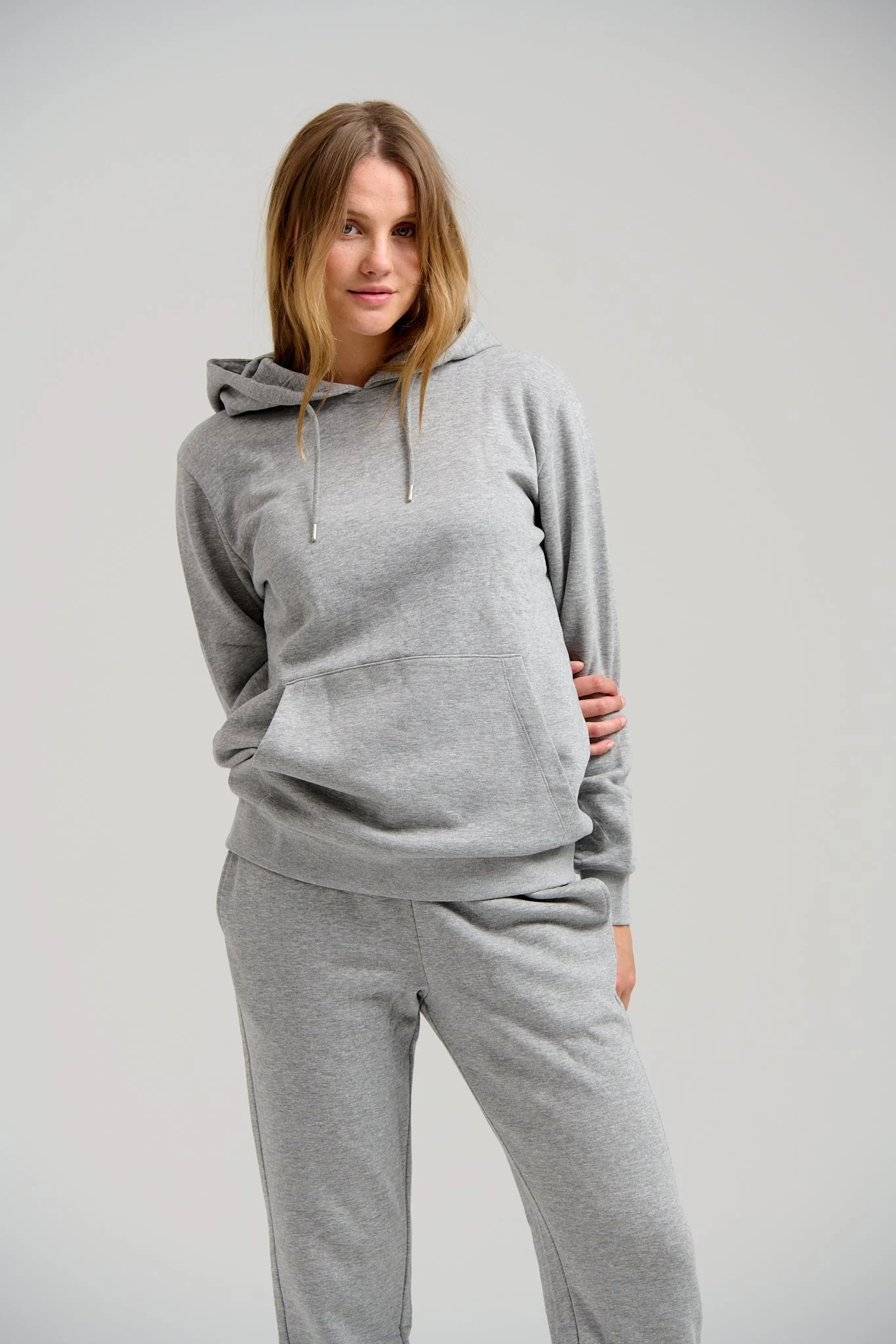 Basic Sweatsuit mit Hoodie (hellgraue Melange) - Paketangebot (Damen) - Image 3