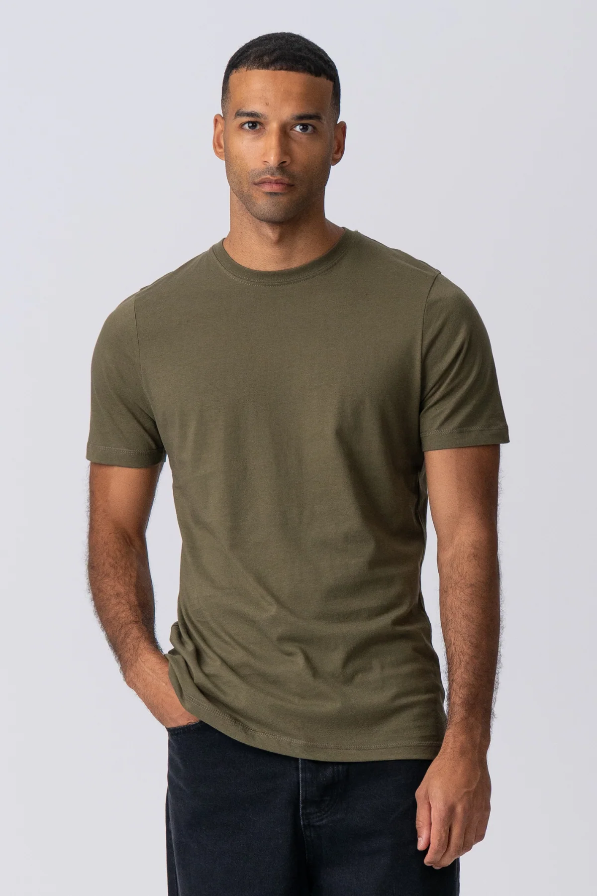 Basic T-Shirt - Armee - Image 3