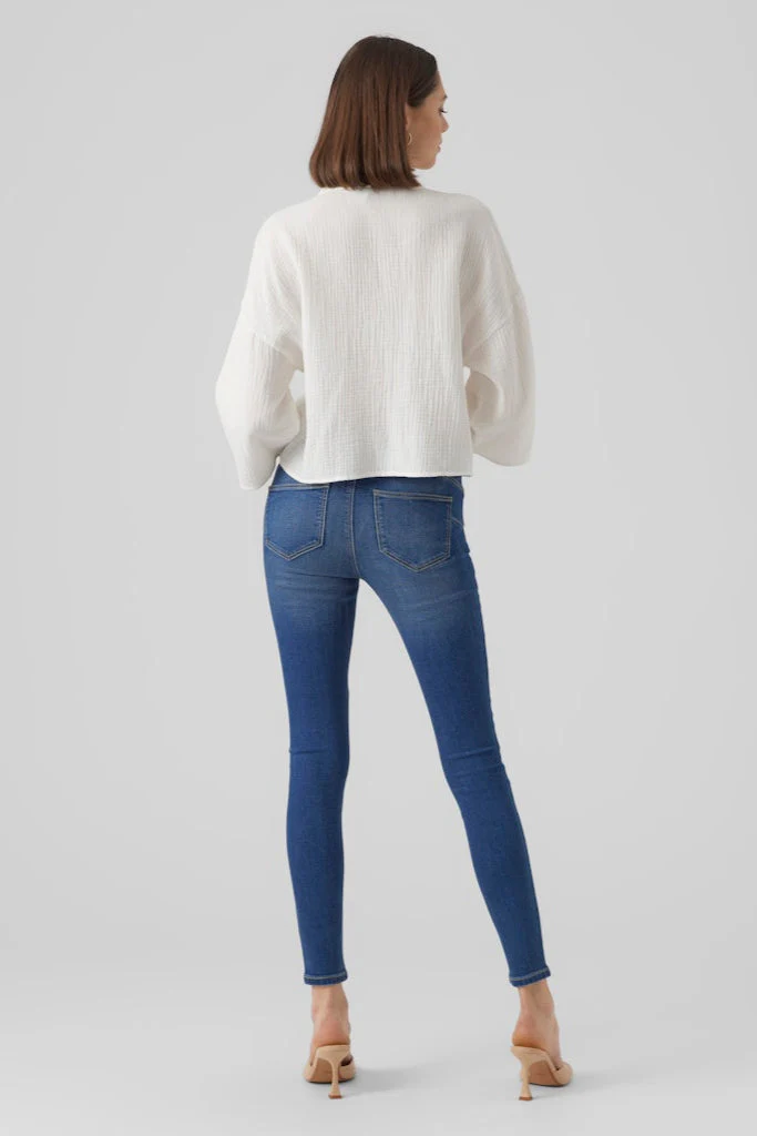 Natali Crop Shirt - Schneewittchen - Image 3