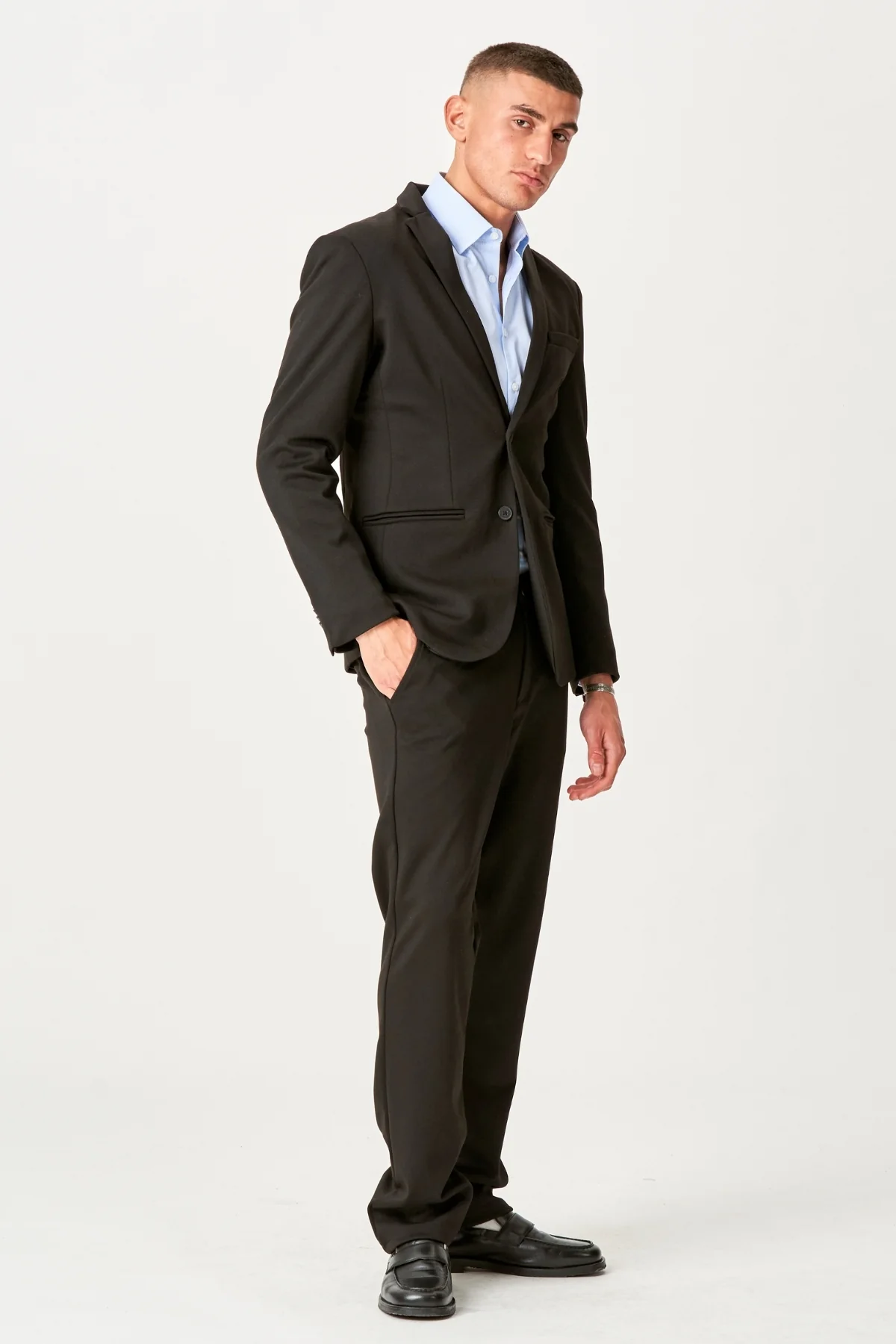 The Original Performance Anzug Regular Passform – (Schwarz) - Image 6