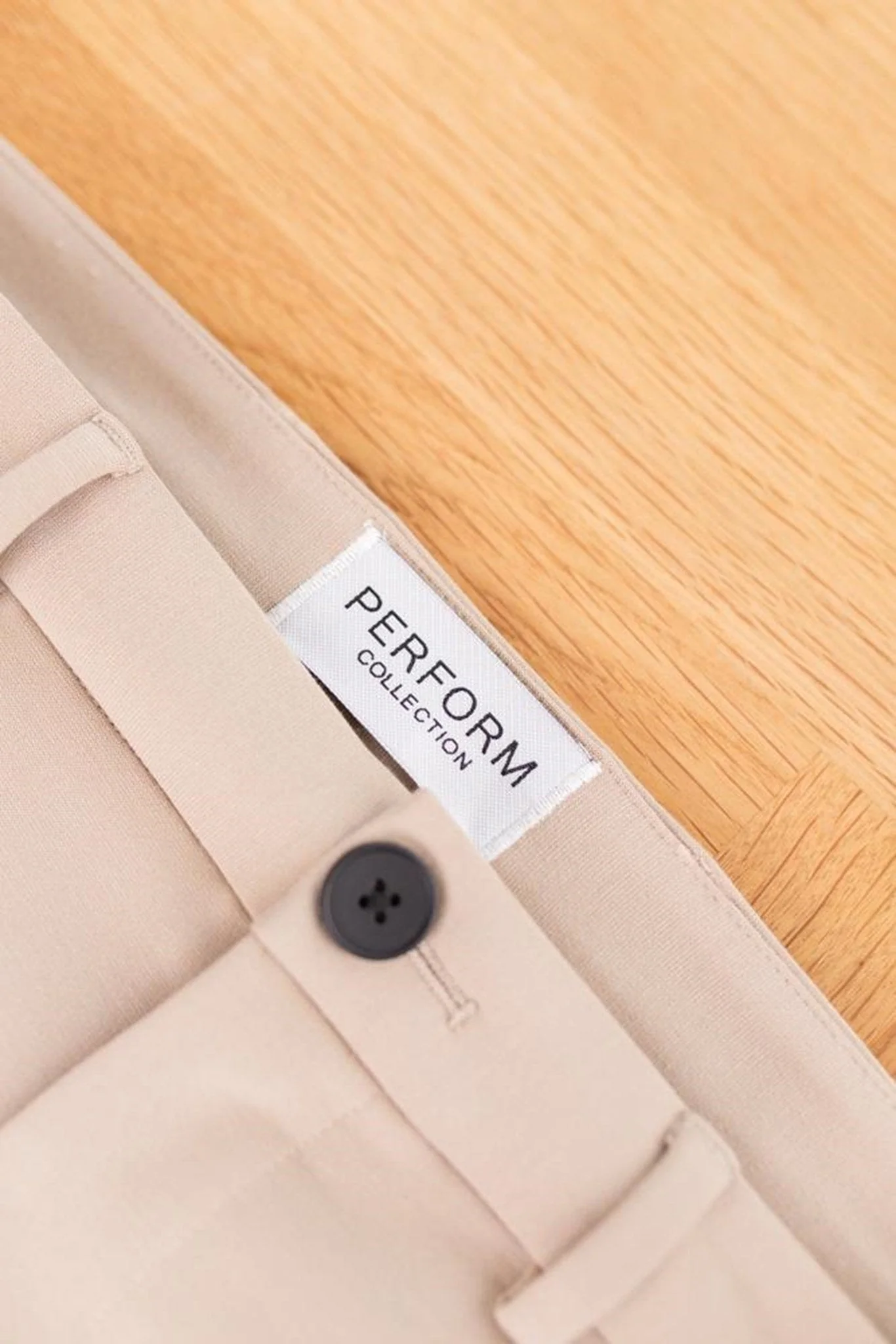 The original Performance Pants Kinder - Sand - Image 3