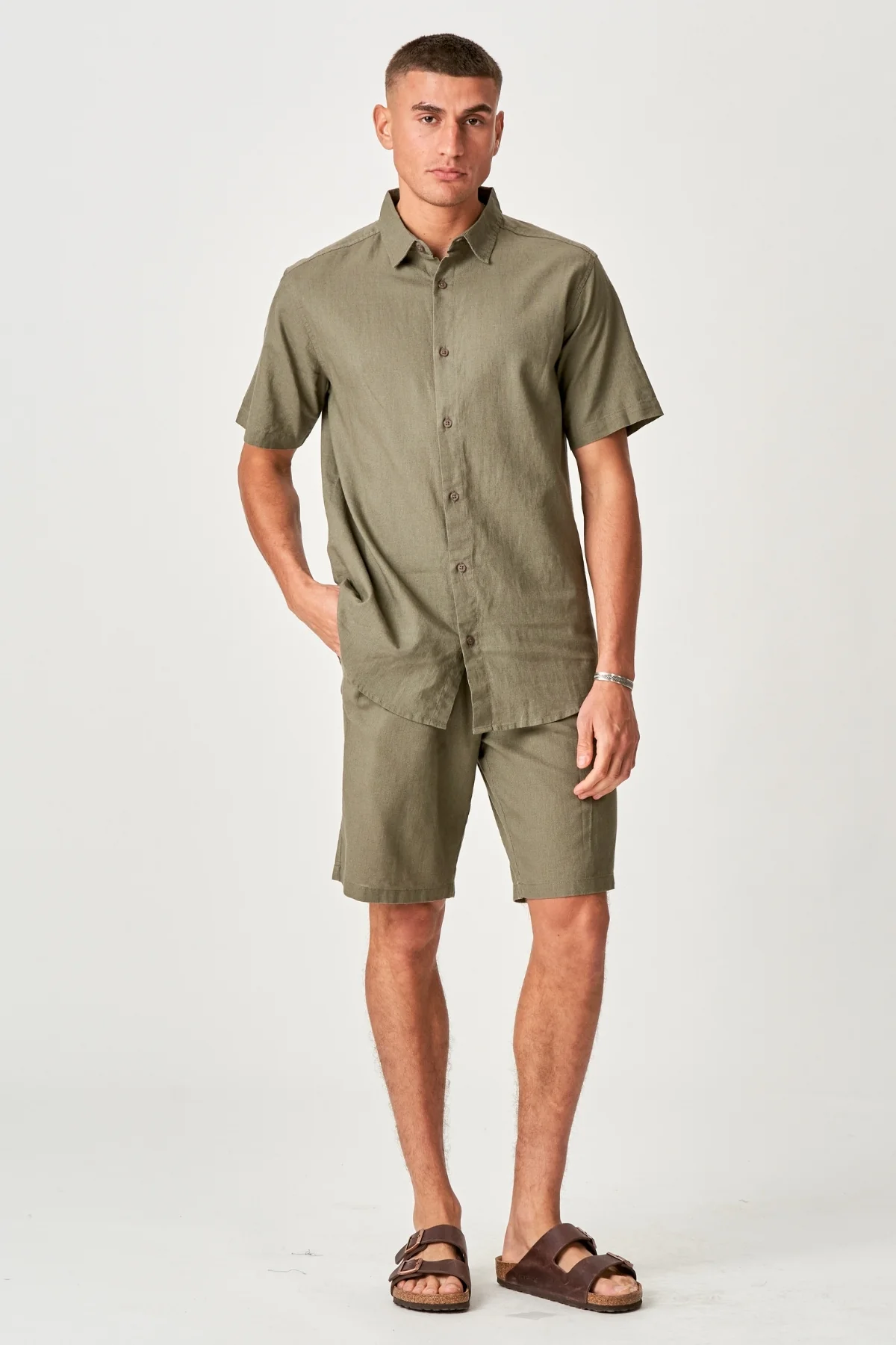 Wäsche mit kurzärärmernem Hemd + Leinen Shorts - Armee (Paketangebot) - Image 3