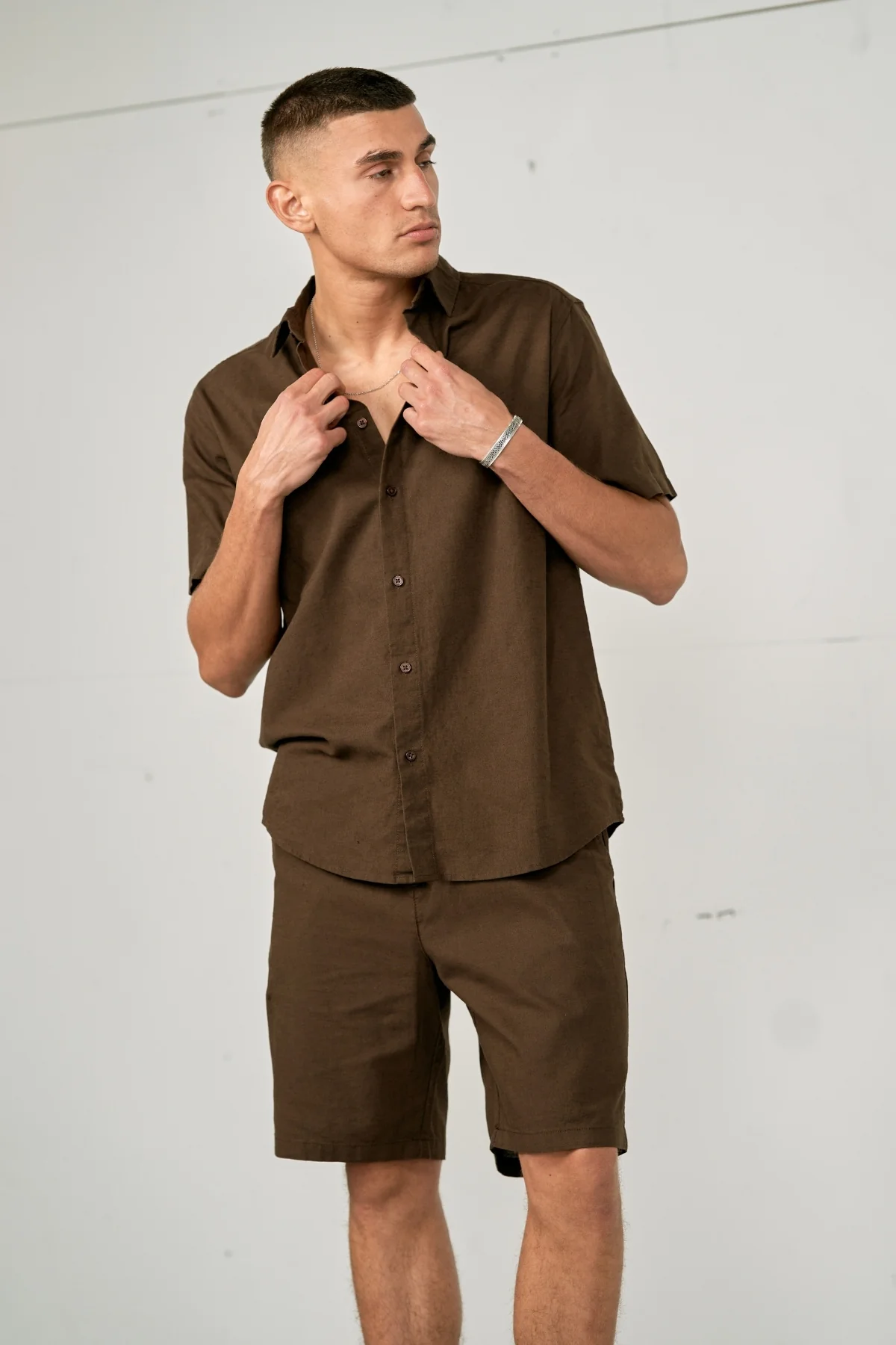 Wäsche mit kurzärärmernem Hemd + Leinen Shorts - Kaffee (Paketangebot) - Image 3