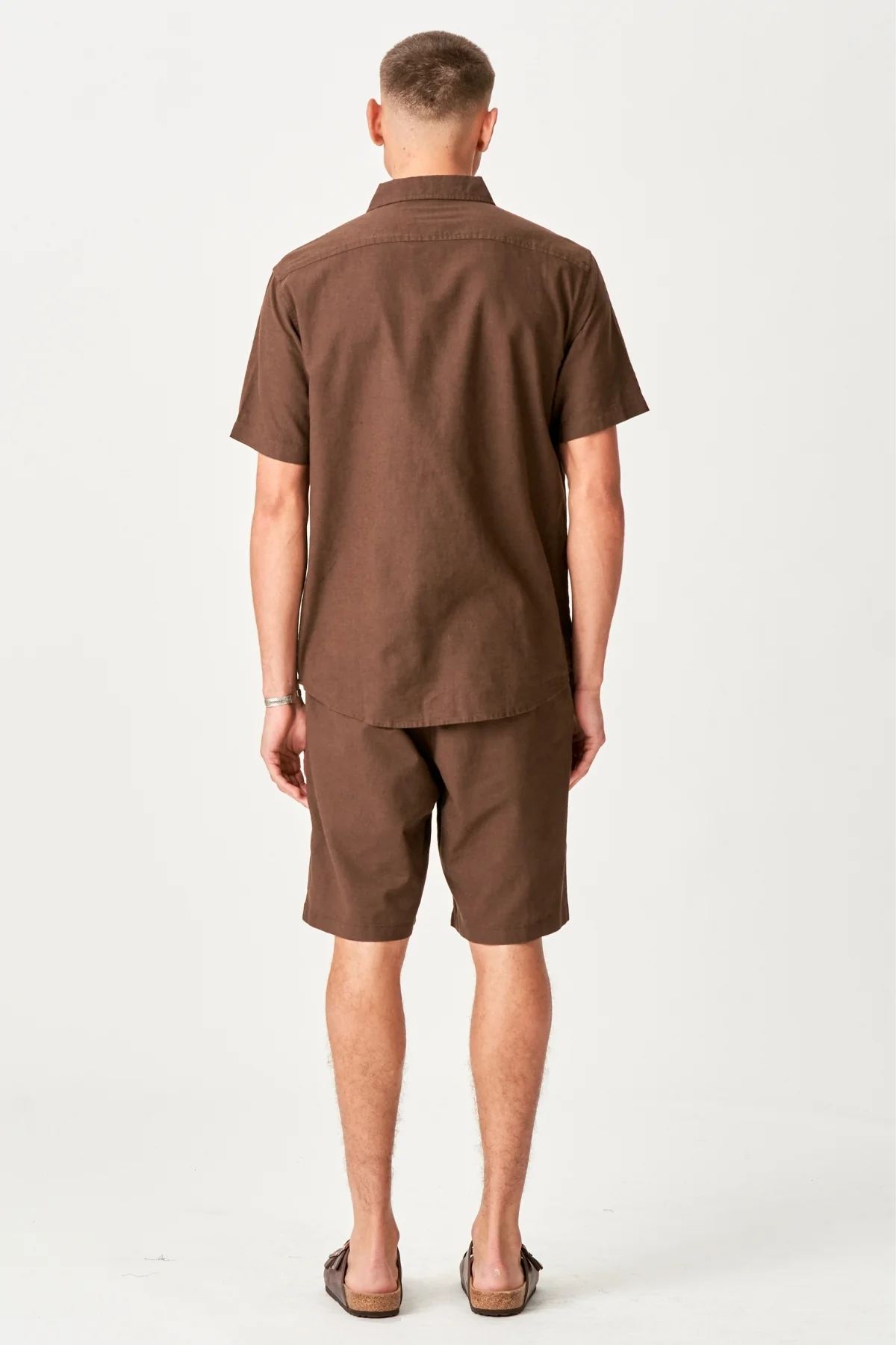 Wäsche mit kurzärärmernem Hemd + Leinen Shorts - Kaffee (Paketangebot) - Image 4