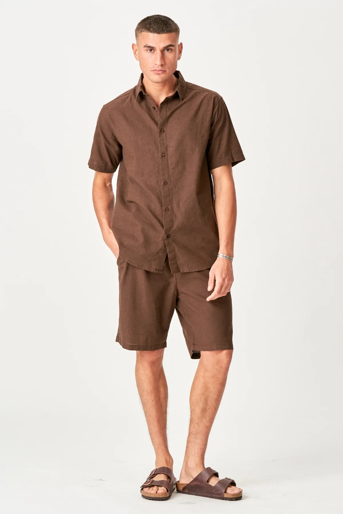 Wäsche mit kurzärärmernem Hemd + Leinen Shorts - Kaffee (Paketangebot) - Image 5